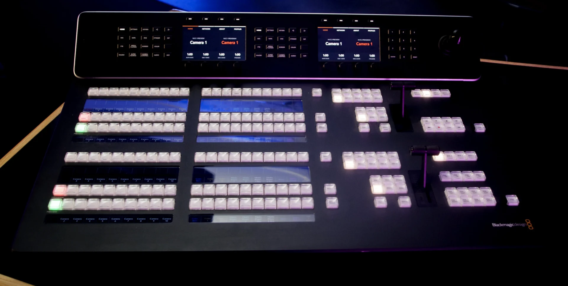 Blackmagic Design ATEM 2 M/E Advanced Panel 20