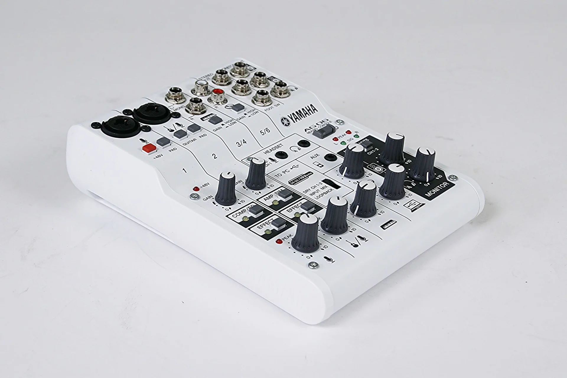 Yamaha AG06 mixing console